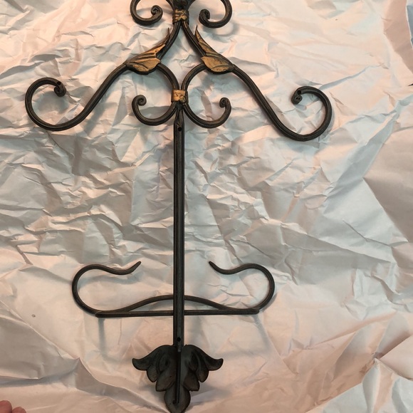 Plate Stand Holder for Wall Hanging Display Rack Hanger Metal Easel 19.5”x13”x2” - Picture 4 of 9